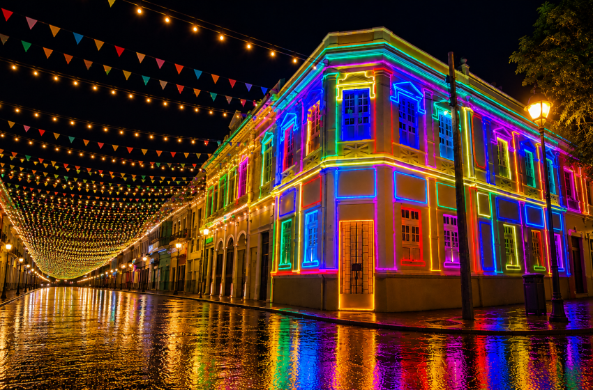 SÃO JOÃO MASSAYÓ 2026 TERÁ DECORAÇÃO RECORDE E TRANSFORMA MACEIÓ EM UM ESPETÁCULO DE LUZES.