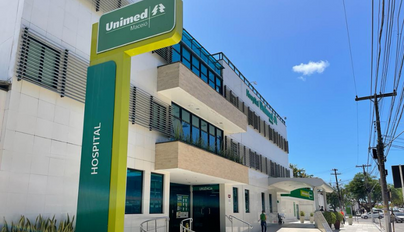 UNIMED MACEIÓ É CONDENADA A CUSTEAR CIRURGIA REPARADORA E INDENIZAR PACIENTE BARIÁTRICA.