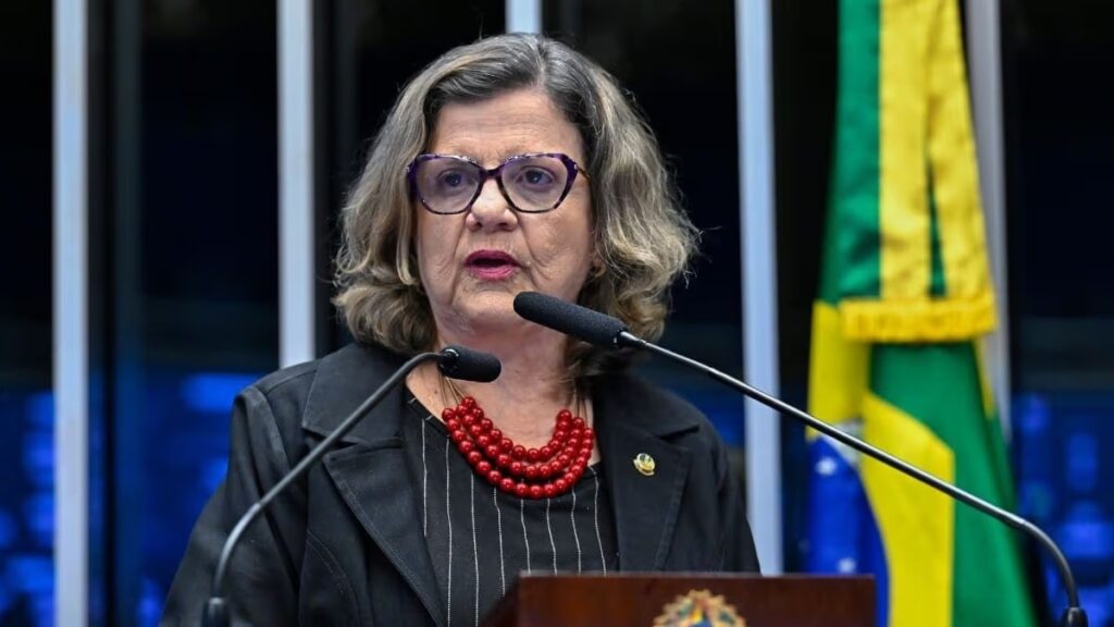 Lula anuncia pernambucana Teresa Leitão como nova líder do governo no Senado