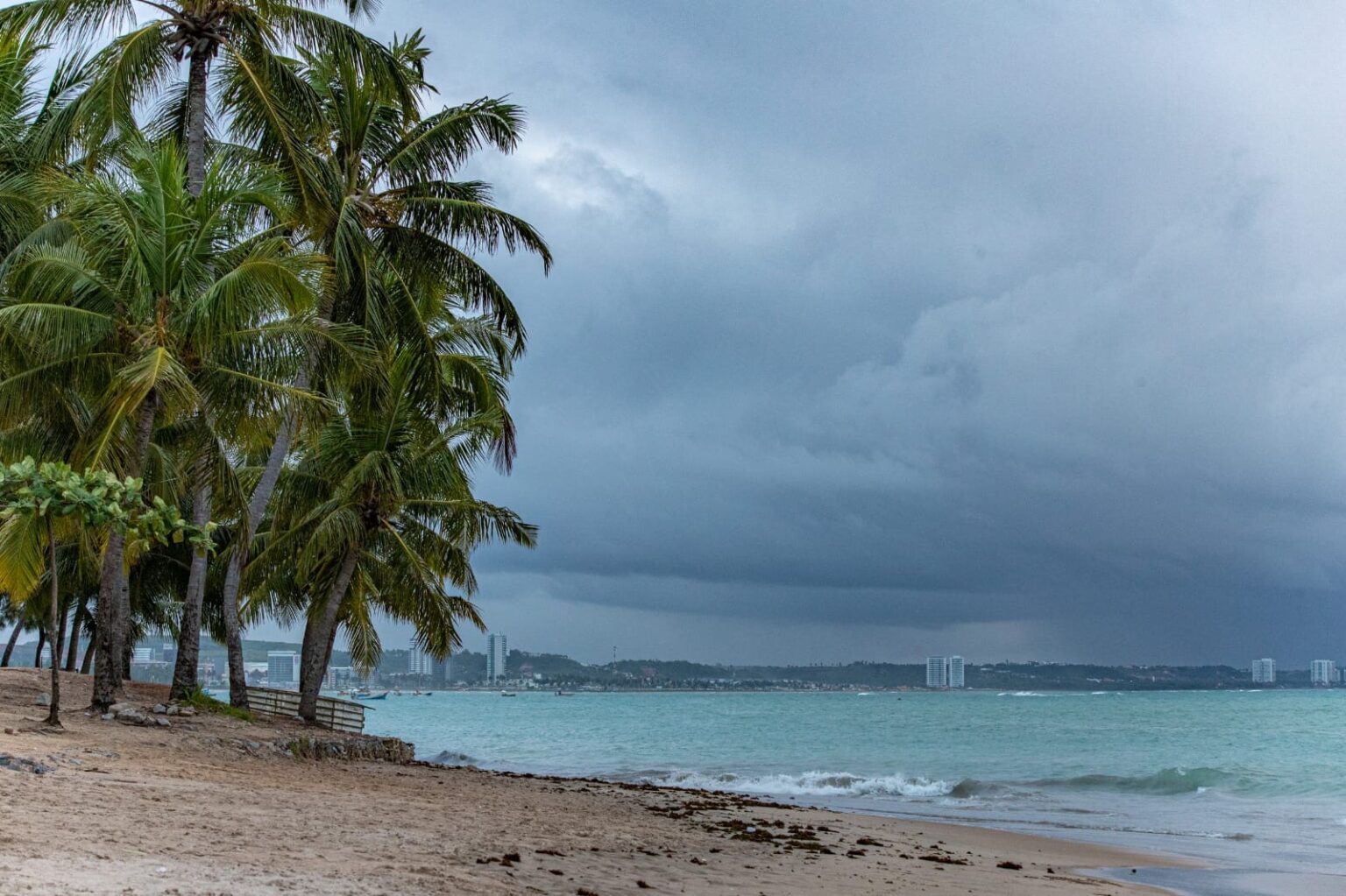 Inmet emite alerta de chuvas para os próximos dias, em Alagoas