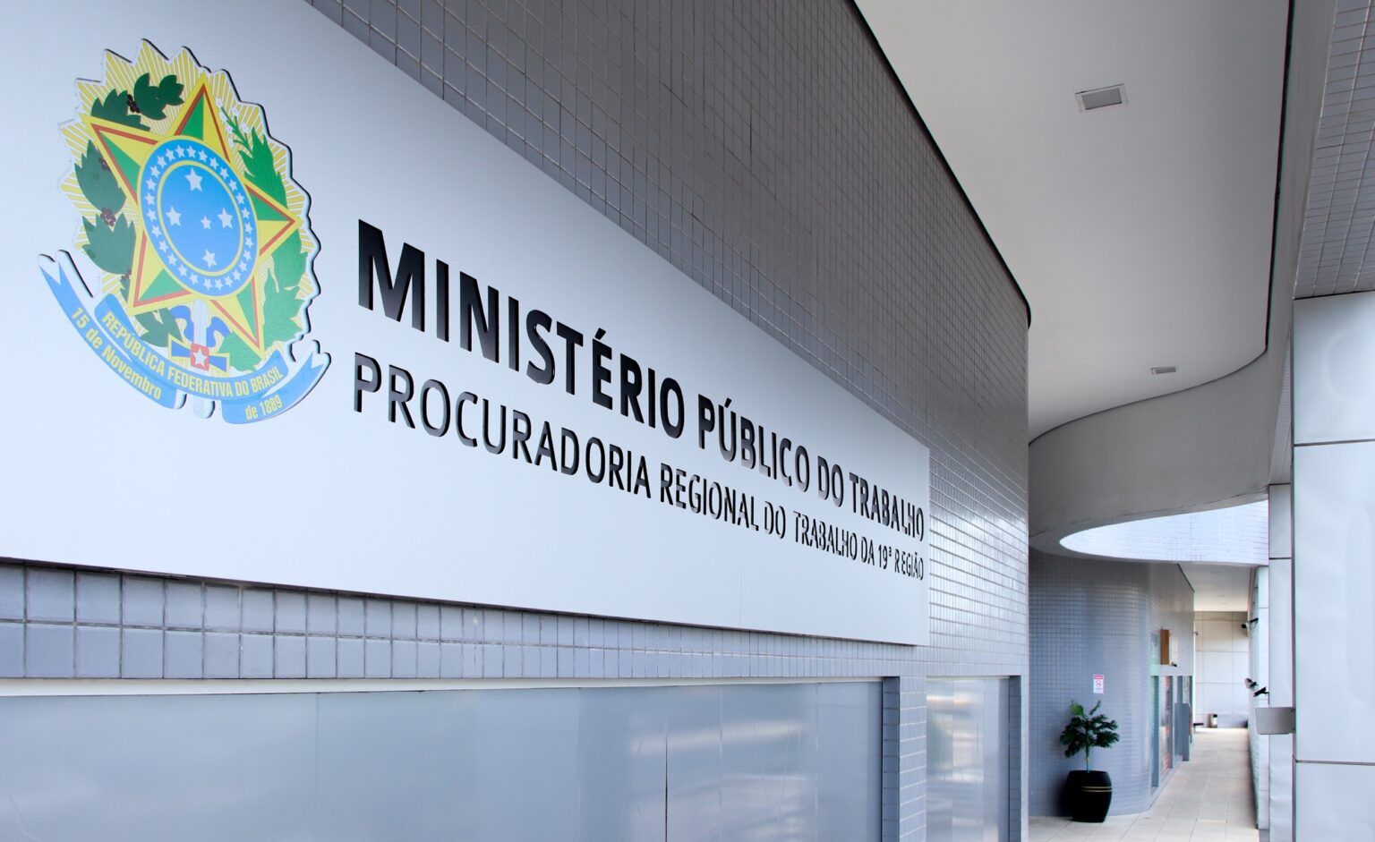 MPT/AL pune cooperativa por fraude em contratação de mão de obra de 1.556 trabalhadores; réus terão de pagar indenização por dano moral coletivo no valor de R$ 500 mil