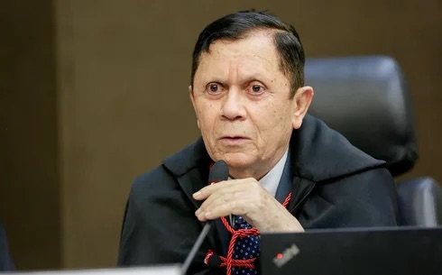 Justiça determina retirada de 158 alunos da UNCISAL em até 10 dias úteis; Defensoria e PGE estudam recurso