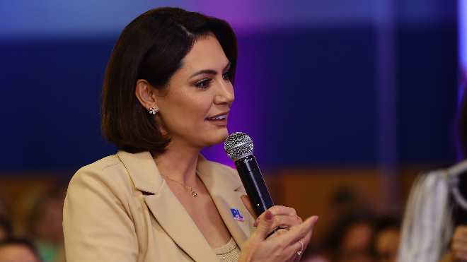 MICHELLE BOLSONARO ÉANUNCIADA COMO CANDIDATA AOSENADO