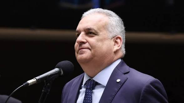Emenda de R$ 6,2 milhões de vice de Flávio Bolsonaro sumiu em conta de prefeitura, aponta TCU