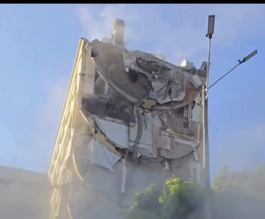 Parte del hospital universitario del Valle colapsó tras el fuerte terremoto que sacudió en las últimas horas a Colombia