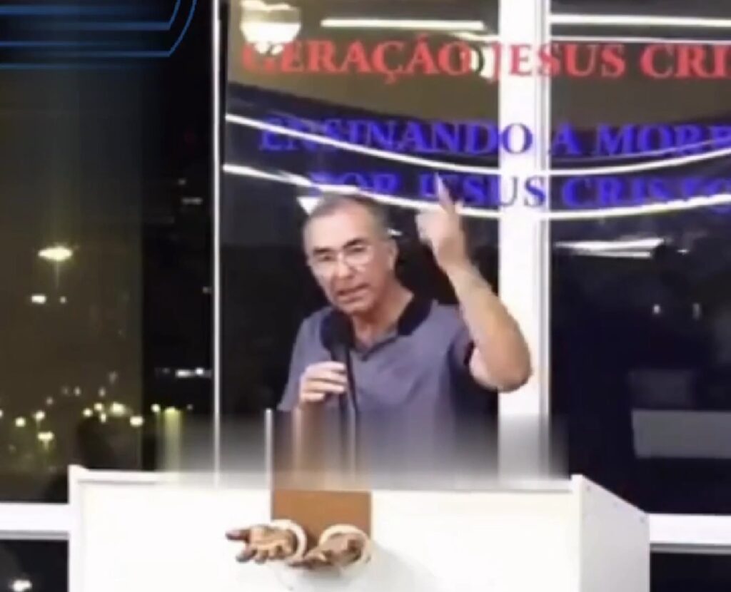 BRASIL: PASTOR VIRALIZA APOS AMALDIÇOAR EX-ESPOSA DURANTE CULTO