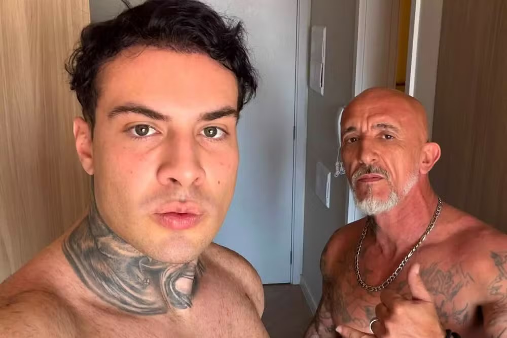 CRISTIAN CRAVINHOS É BANIDO DE PLATAFORMA ADULTA APÓS VÍDEO COM SIMULAÇÃO DE PAULADAS
