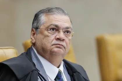 DINO AUTORIZA NOVA INVESTIGAÇÃO CONTRA LULINHA