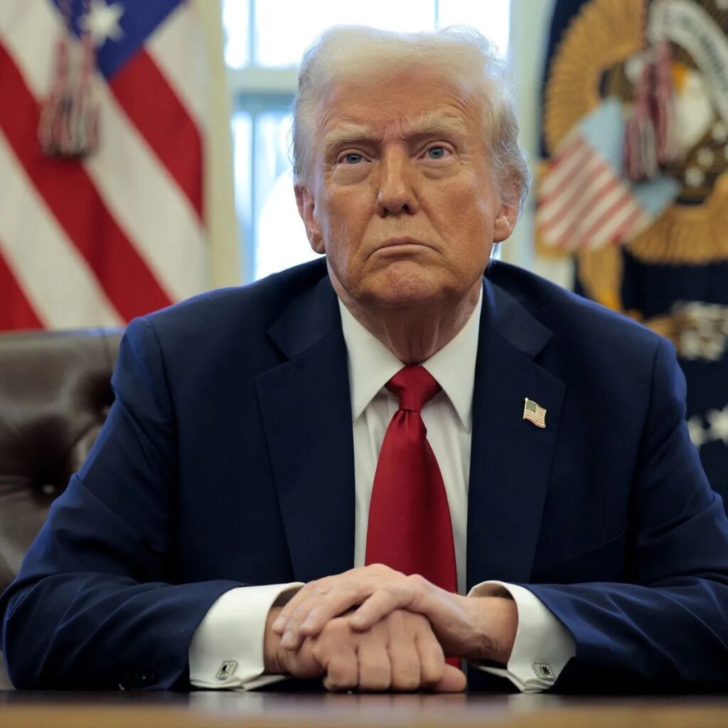 Trump assina ordem que reduz vacinas indicadas para crianças