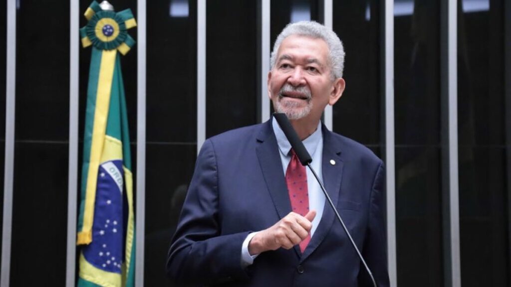 TSE DETERMINA POR UNANIMIDADE RETORNO DE PAULÃO AO MANDATO NA CÂMARA