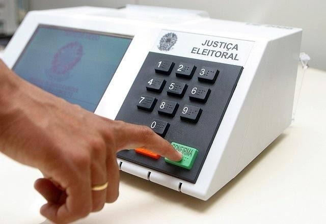 Justiça Eleitoral garante transporte e urnas adaptadas para PCD