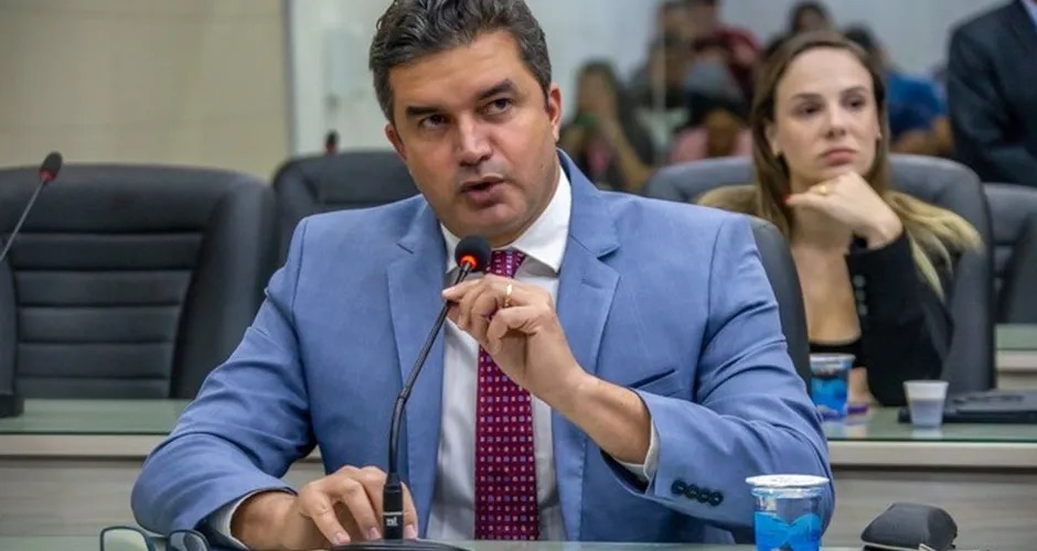 TRE-AL rejeita impugnação e aprova candidatura de Rui Palmeira por unanimidade