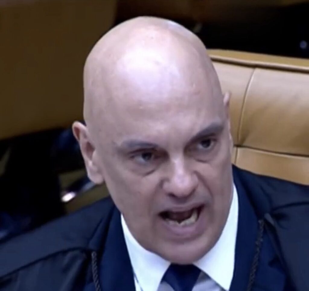 MORAES E MENDONÇA BATEM BOCA DURANTE JULGAMENTO NO STF